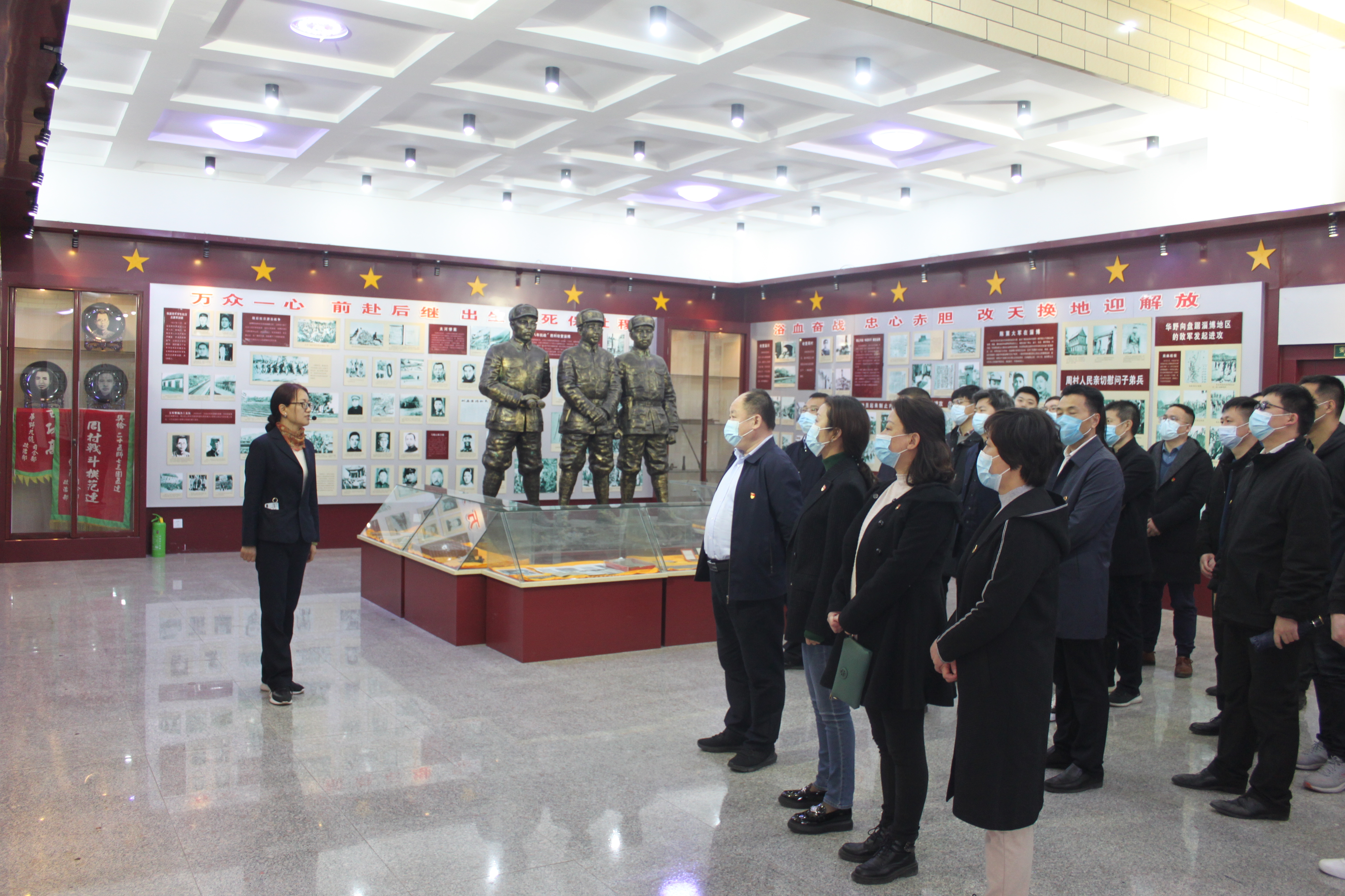 清明祭英烈 緬懷革命情(圖4)