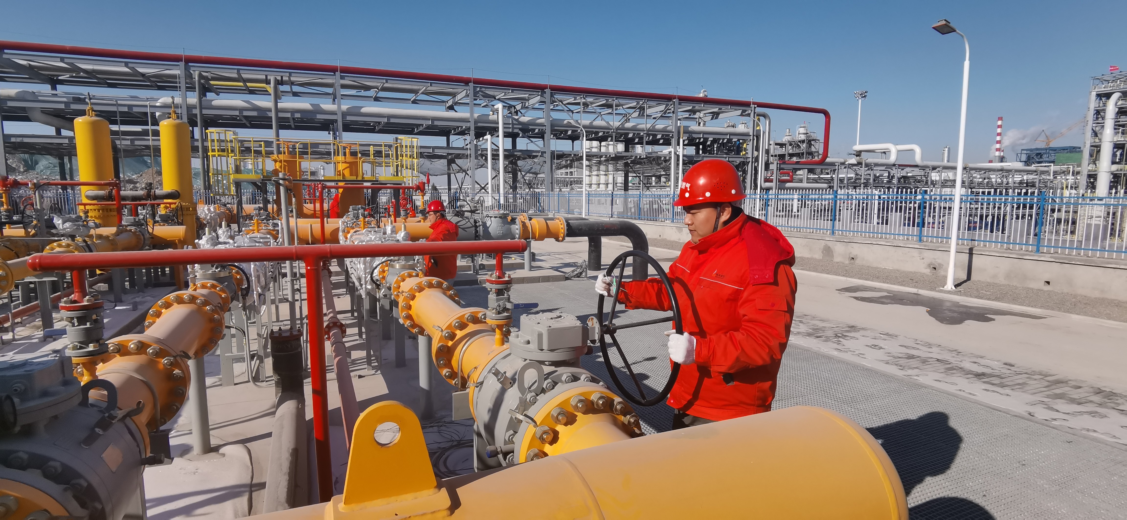 市能源集團誠意燃氣向天辰齊翔尼龍新材料項目正式供氣(圖1)