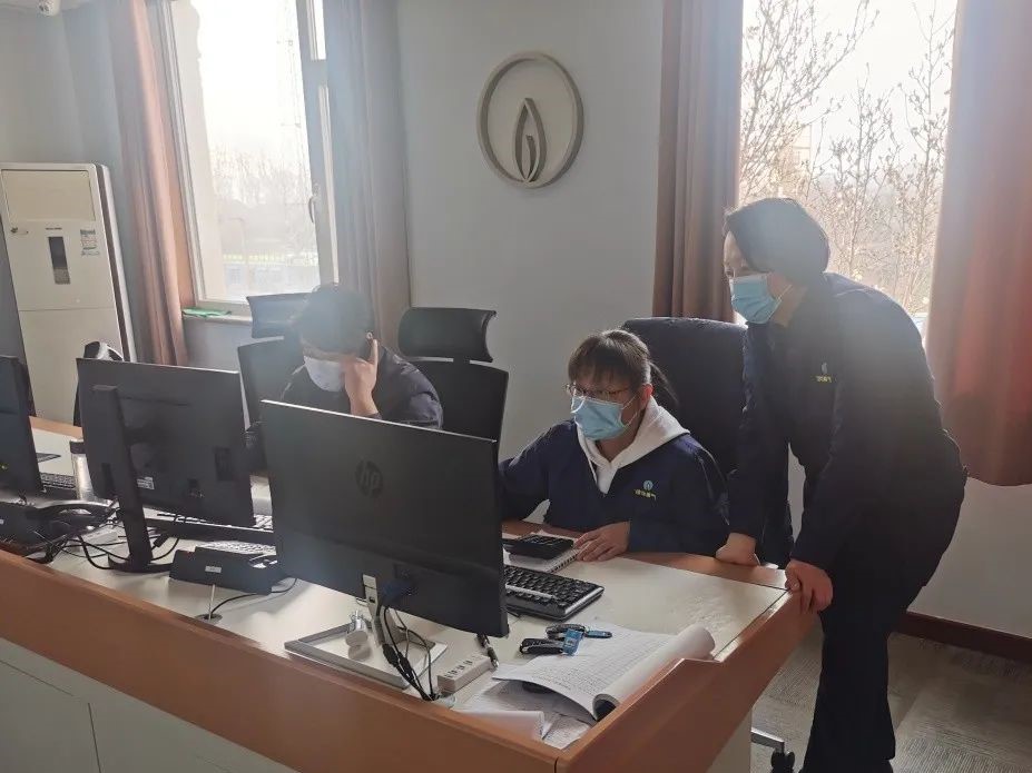 堅守崗位勇擔當  “藍焰衛士”同抗“疫”(圖6)