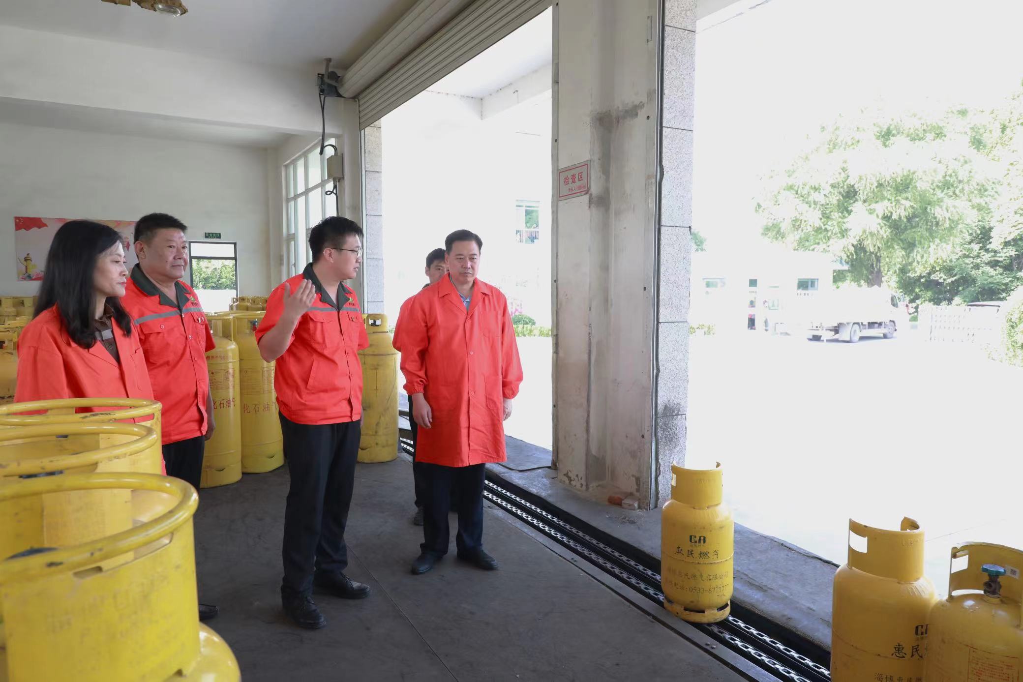 把好“雙節(jié)”安全關(guān)  守好群眾安全線(圖3)