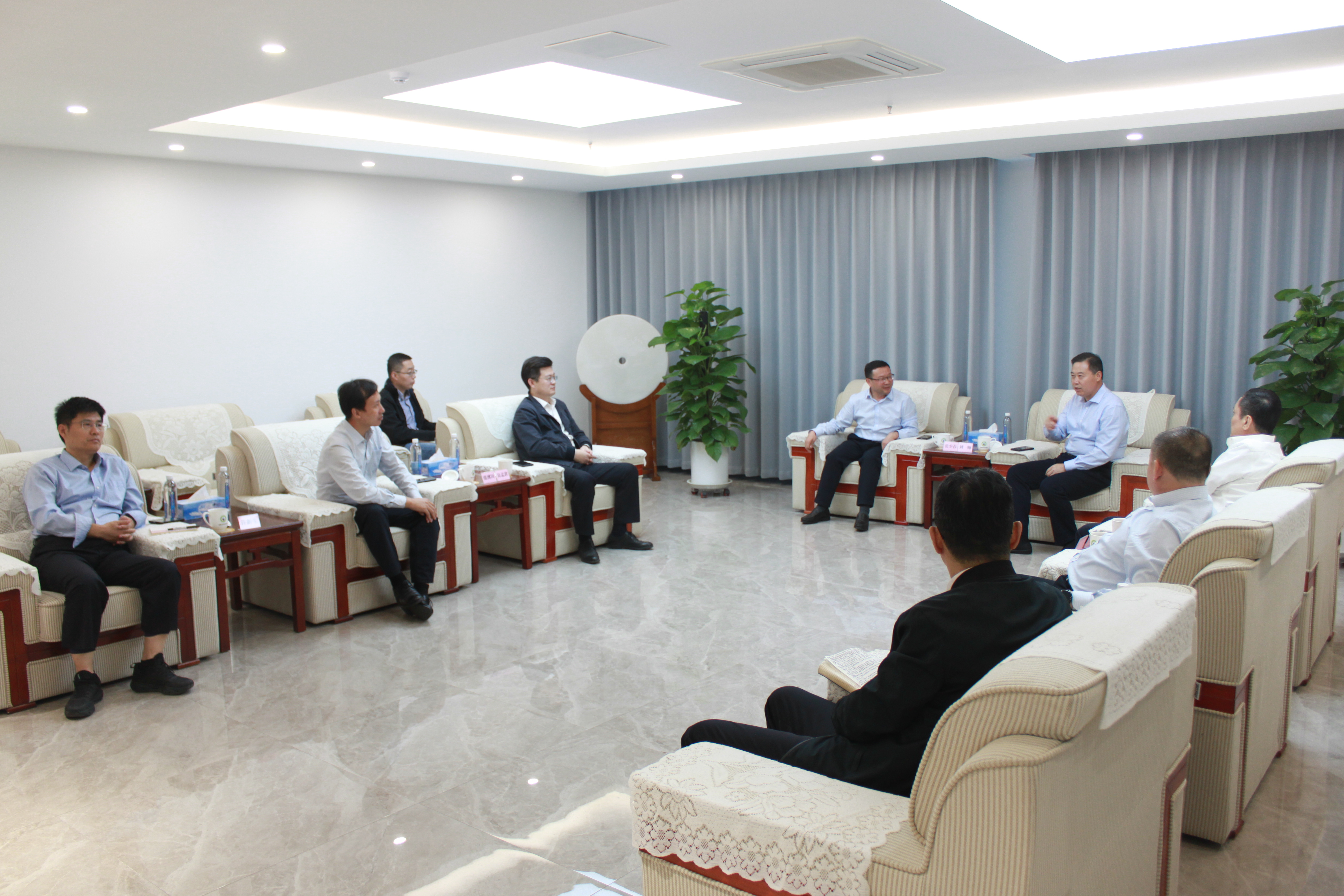 中石化天然氣分公司山東銷售中心到市能源集團(tuán)座談交流(圖2)